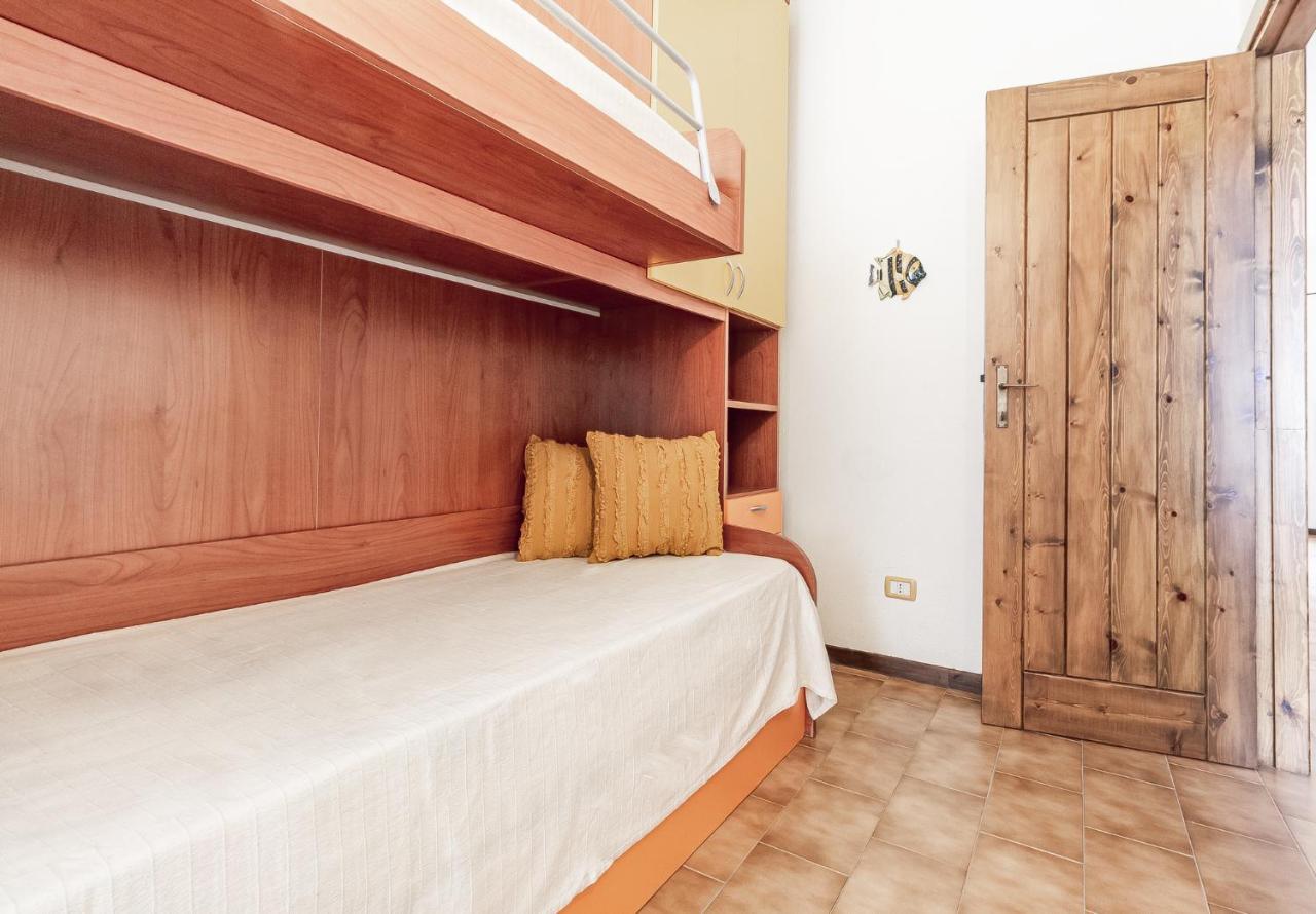 Апартаменты Relax Family House Al Mare Изола-Росса Экстерьер фото